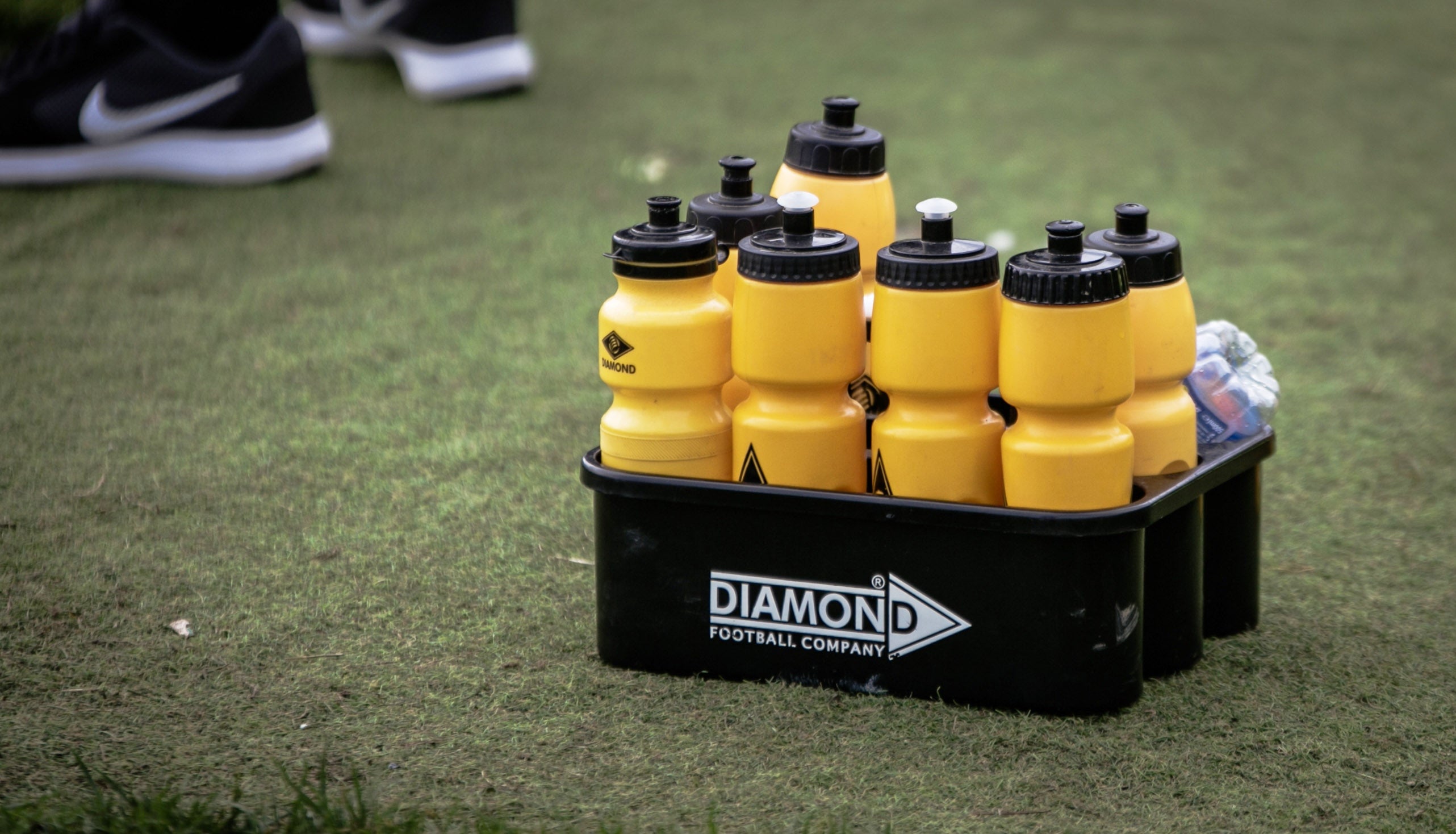 How Much Water Should Youth Athletes Drink? | Hydration Guide