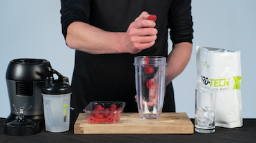 30 Second PRO-TEEN® Smoothies: Strawberry and Raspberry